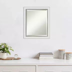 Miroir mural biseauté à cadre fin argenté, simple, finition mate