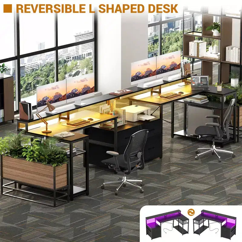 Bureau d'angle en L noir/marron/gris foncé/blanc/gris clair avec station de charge, tiroirs pour dossiers et étagères – 1 personne
