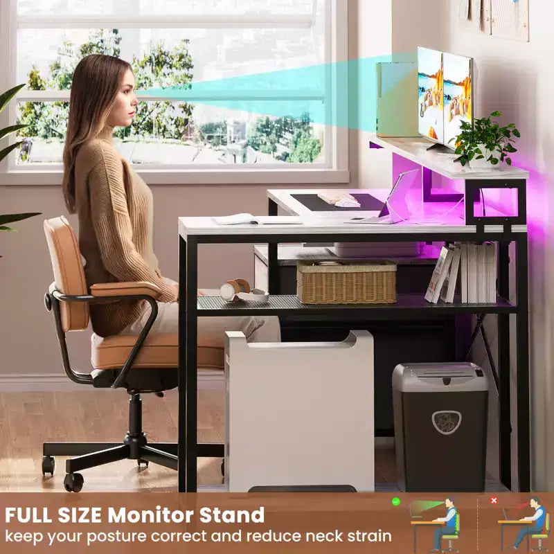 Bureau d'angle en L noir/marron/gris foncé/blanc/gris clair avec station de charge, tiroirs pour dossiers et étagères – 1 personne