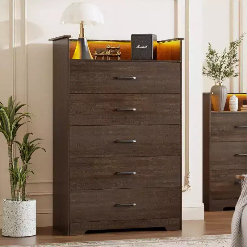 Commode haute à 5 tiroirs avec lumière LED et station de charge – Noir / Rose / Rétro / Blanc