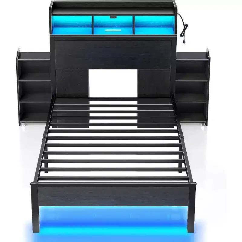 Lit plateforme noir avec lumières LED et station de recharge, tête de lit bibliothèque et étagères coulissantes, pour 2