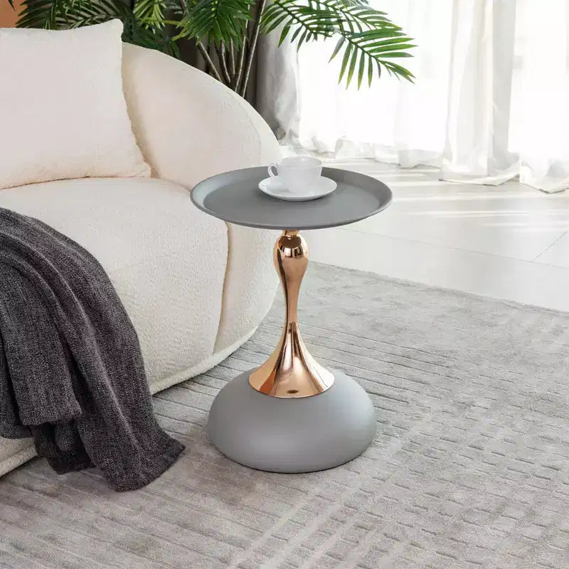 Table d'appoint ronde en métal gris mat/noyer avec pied en queue de sirène, pour 1