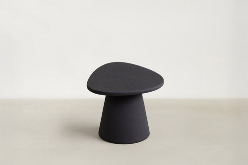 Table basse en béton Micro-peau industrielle avec texture artisanale pour salon
